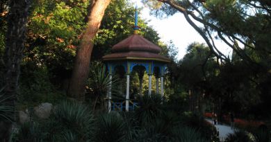 Экскурсии в Верхний парк Никитский ботанический сад. из Коктебеля 2024